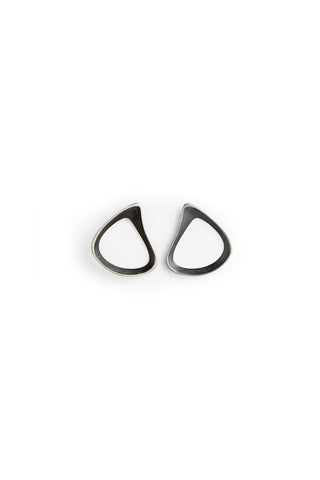 silver earrings, amorphic stud earrings, modern earrings. simple big earrings, lacuna jewelry 