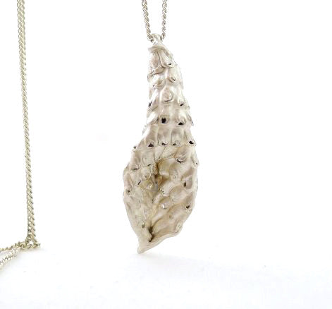 Branacle pendant